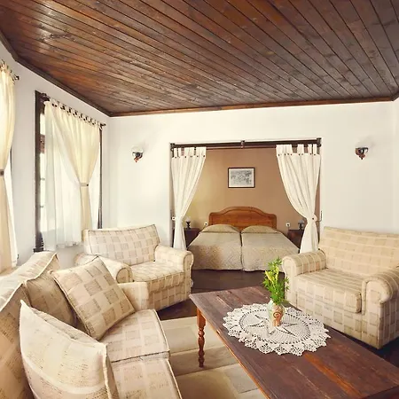 Family Fenerite 3* Габрово