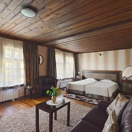 Family Fenerite 3* Gabrovo