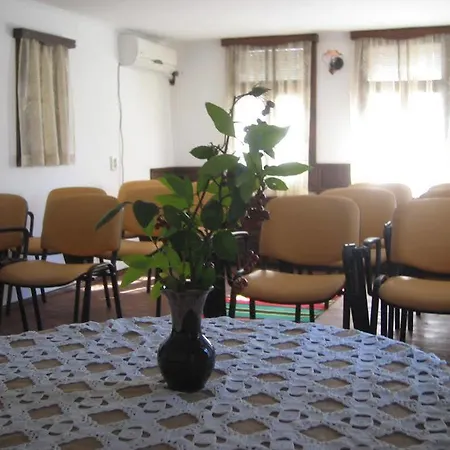 Family Fenerite 3* Gabrovo